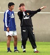松田直樹の若い頃（23歳ごろ。アジアカップにてトルシエ日本代表監督と）